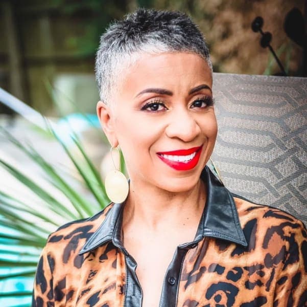 Toya Knowles @ Salon & Spa Galleria photo 3 - beauty in DFW, TX