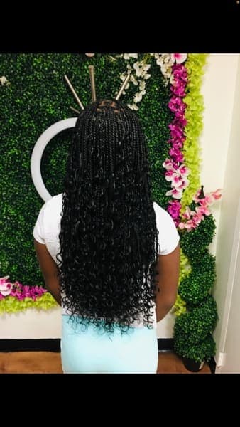 Queen Braids Locs & Weaving cover photo - beauty in DFW, TX