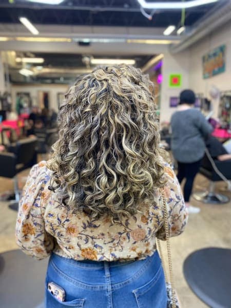 Kim Does Hair photo 2 - beauty in DFW, TX