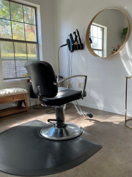 Sunlit Salon & Suites in Denton