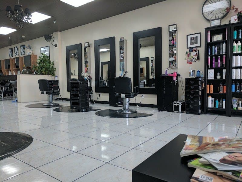 Roman Hair Salon in Carrollton